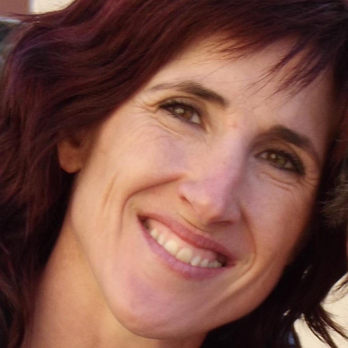 MENCI&Oacute;N DE HONOR DEL GOBIERNO DE NAVARRA PARA MIREN LEON